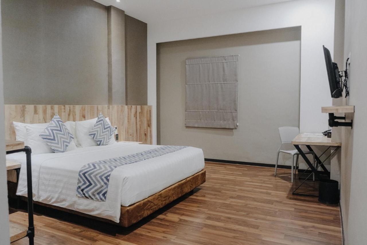 Hotel Nite And Day Veteran Palembang