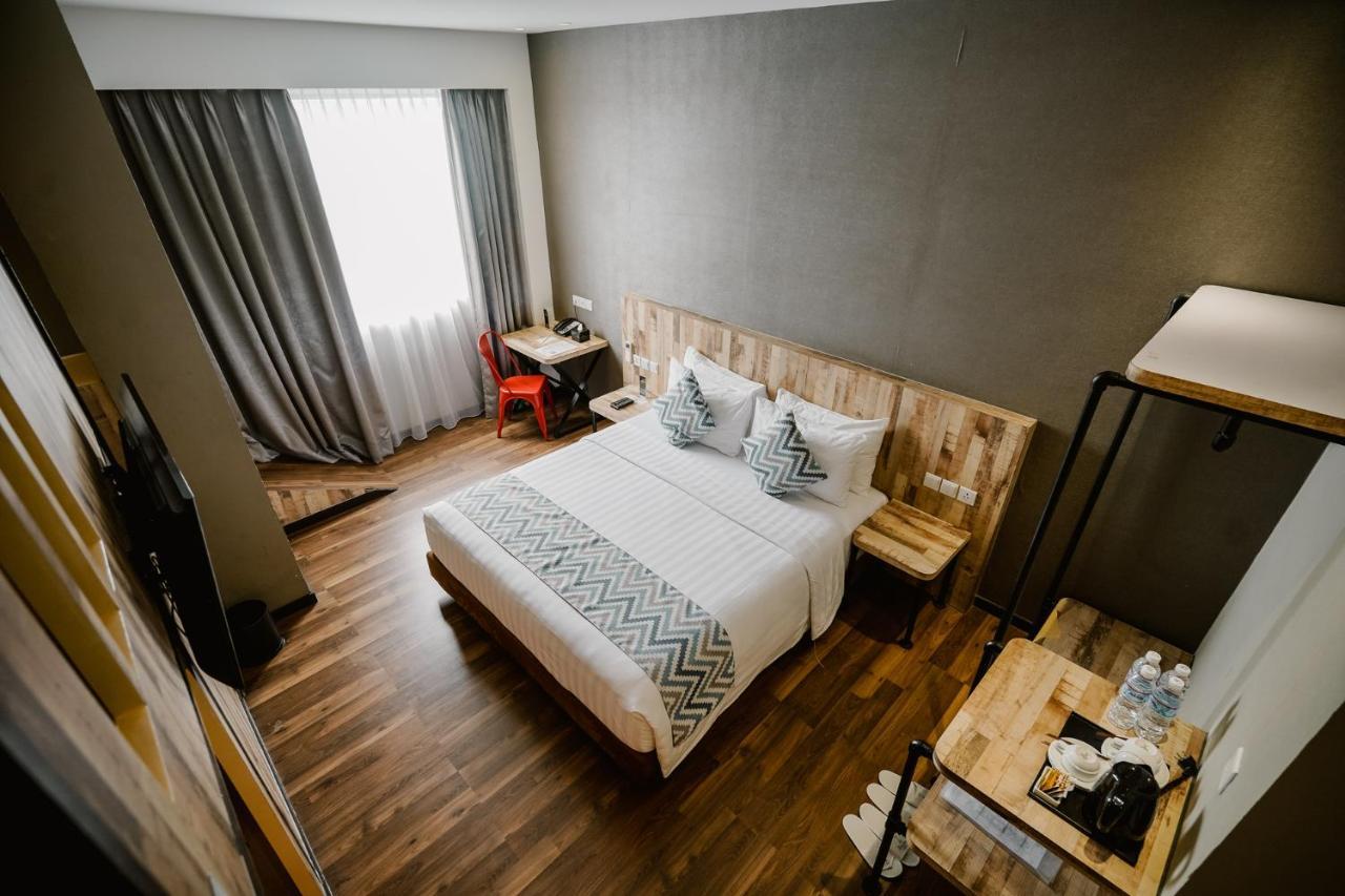 Hotel Nite And Day Veteran Palembang